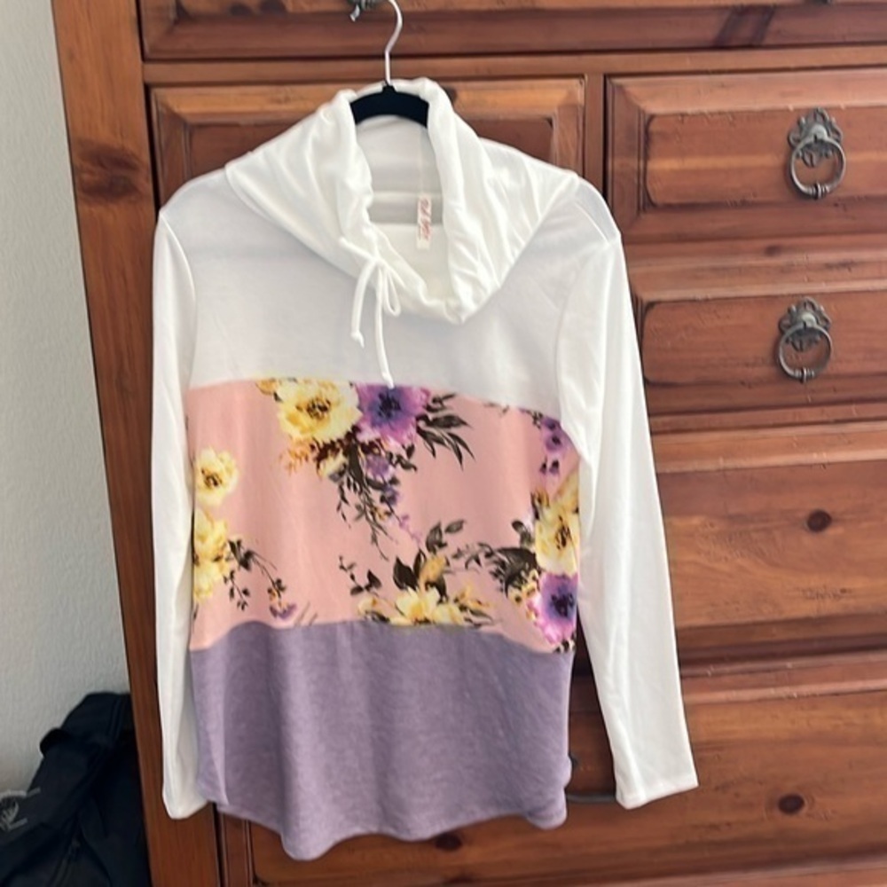 Red Lolly Pink And Lavender Floral Tunic Size Medium NWOT